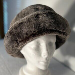 Laura Ashley Vintage OSFA Gray Vegan Fur Bucket Hat Winter Chic Staple Timeless